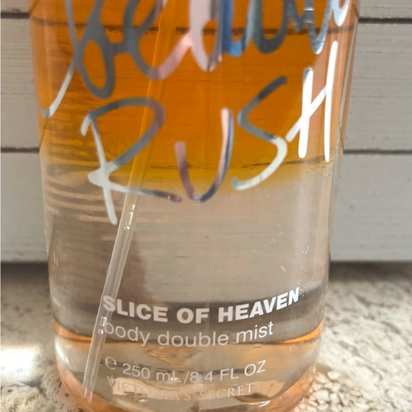 Victoria's Secret Beauty Rush Body Mist - Slice of Heaven - Picture 2 of 3